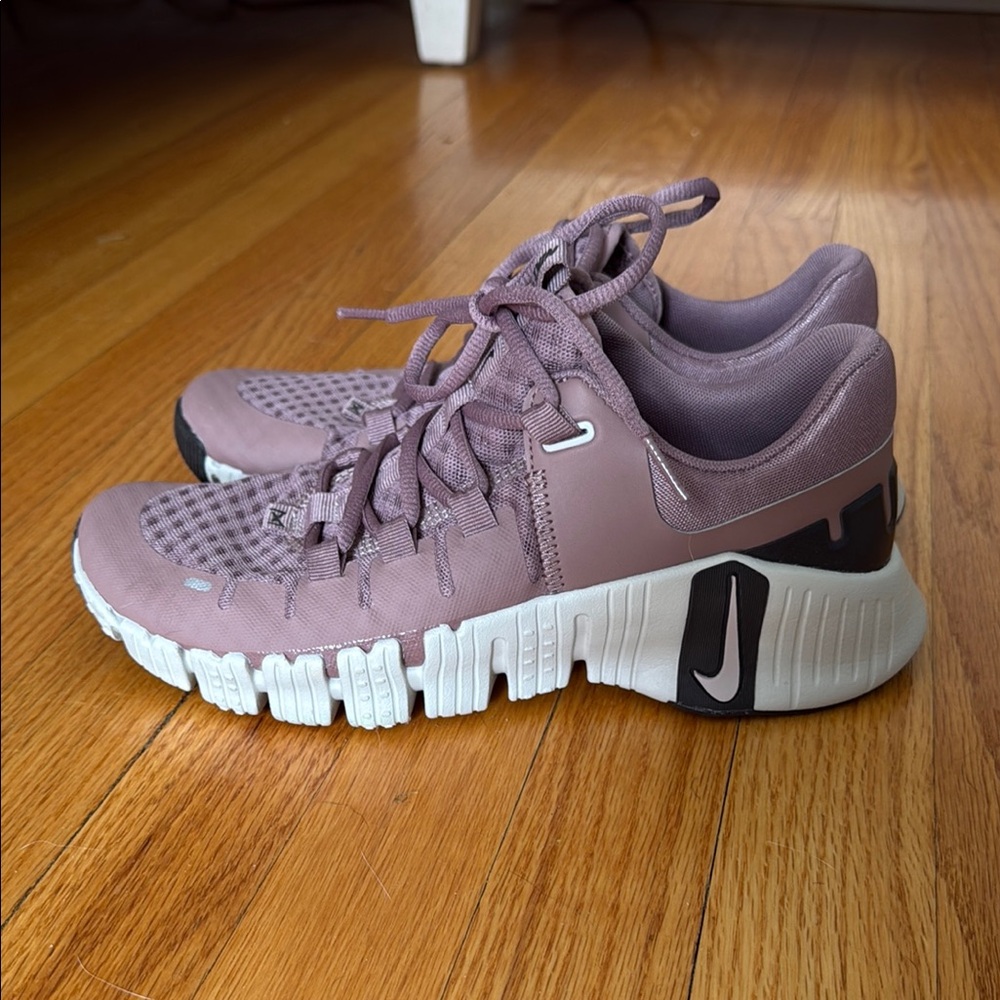 Nike Purple Athletic Shoes with Chunky Midsole